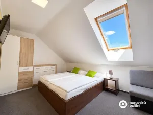 Prodej ubytování, Jevišovka, 241 m2
