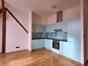 Pronájem bytu 1+1, Praha - Žižkov, Roháčova, 60 m2