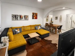 Prodej bytu 4+kk, Zlín, Středová, 77 m2