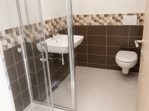 Pronájem bytu 2+kk, Hrochův Týnec, Nádražní, 34 m2