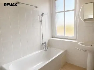 Prodej bytu 2+1, Nejdek, Osvětimská, 64 m2