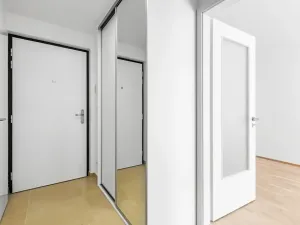 Pronájem bytu 2+kk, Praha - Malešice, Univerzitní, 53 m2