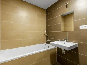 Pronájem bytu 2+kk, Praha - Malešice, Univerzitní, 53 m2