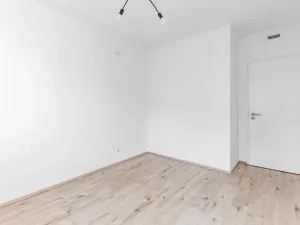 Pronájem bytu 2+kk, Praha - Malešice, Univerzitní, 53 m2
