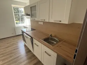 Pronájem bytu 2+1, Liberec, Na Srázu, 76 m2