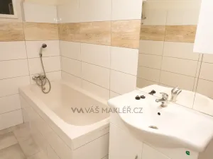 Prodej bytu 3+kk, Praha - Karlín, Pobřežní, 88 m2