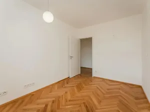 Pronájem bytu 2+kk, Praha - Žižkov, Seifertova, 41 m2