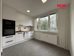 Prodej bytu 1+1, Karviná - Hranice, Bratr. Veverkových, 36 m2