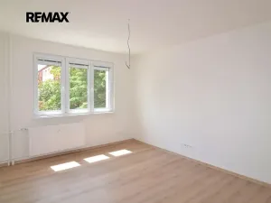 Pronájem bytu 2+1, Praha - Strašnice, Vrátkovská, 54 m2