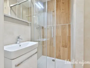 Pronájem bytu 2+kk, Brno, Blatnická, 43 m2