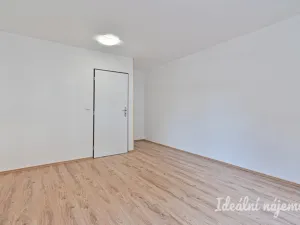 Pronájem bytu 2+1, Brno, Střední, 57 m2