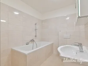 Pronájem bytu 2+1, Brno, Střední, 57 m2