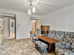 Prodej bytu 3+1, Králův Dvůr, Pod Hájem, 56 m2