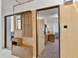 Prodej bytu 3+1, Králův Dvůr, Pod Hájem, 56 m2
