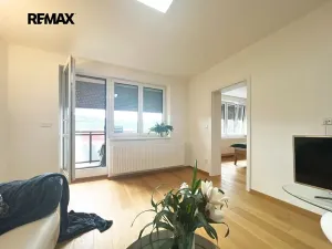 Prodej bytu 3+kk, Luhačovice, Lesní, 74 m2