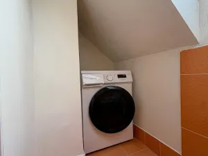 Pronájem bytu 1+kk, Kladno - Kročehlavy, Kročehlavská, 35 m2