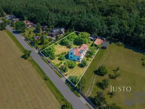 Prodej rodinného domu, Charvatce, 250 m2