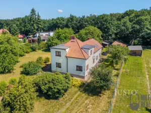 Prodej rodinného domu, Charvatce, 250 m2