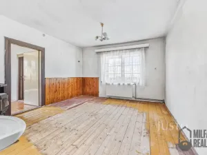 Prodej rodinného domu, Charvatce, 250 m2