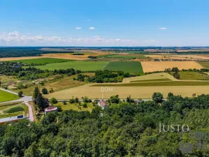 Prodej rodinného domu, Charvatce, 250 m2