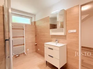 Pronájem rodinného domu, Liberec - Liberec IV-Perštýn, U Krematoria, 210 m2