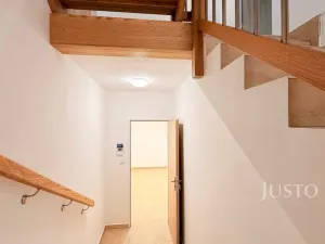 Pronájem rodinného domu, Liberec - Liberec IV-Perštýn, U Krematoria, 210 m2