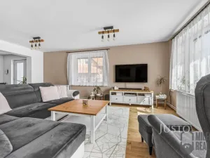 Prodej rodinného domu, Jindřichovice pod Smrkem, 205 m2