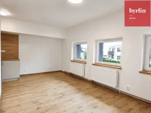 Pronájem bytu 2+kk, Opava, Lužická, 38 m2