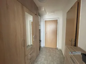 Pronájem bytu 1+kk, Břeclav, Seniorů, 34 m2