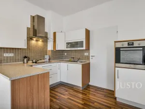 Prodej komerční nemovitosti, Turnov, 401 m2