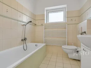 Prodej komerční nemovitosti, Turnov, 401 m2