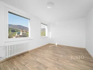 Prodej bytu 2+1, Hejnice, Sídliště, 49 m2