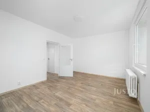 Prodej bytu 2+1, Hejnice, Sídliště, 49 m2