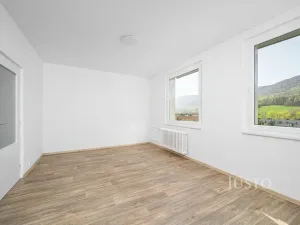 Prodej bytu 2+1, Hejnice, Sídliště, 49 m2