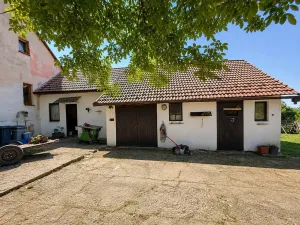 Prodej rodinného domu, Chrášťany, 250 m2