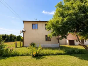 Prodej rodinného domu, Chrášťany, 250 m2