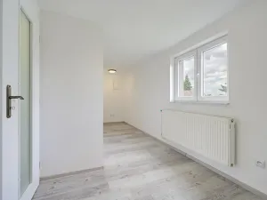 Pronájem chaty, Svojetice, V Zátiší, 86 m2