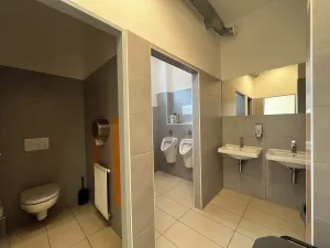 Pronájem kanceláře, Brno, Černého, 250 m2