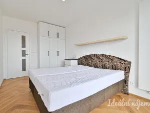 Pronájem bytu 2+kk, Brno, Poděbradova, 69 m2