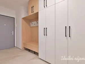 Pronájem bytu 2+kk, Brno, Poděbradova, 69 m2