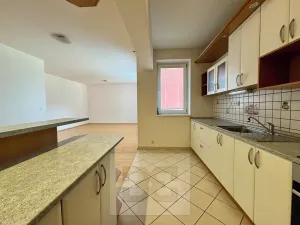 Pronájem bytu 2+kk, Zlín, Podlesí V, 69 m2