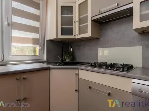 Prodej bytu 2+1, Karviná, Haškova, 54 m2
