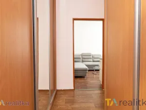 Prodej bytu 2+1, Karviná, Haškova, 54 m2