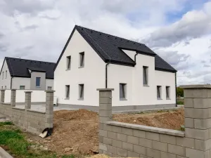 Prodej rodinného domu, Lužná, Jižní, 165 m2
