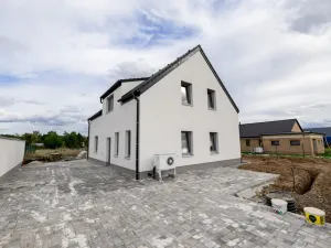 Prodej rodinného domu, Lužná, Jižní, 165 m2