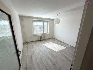 Pronájem bytu 1+1, Mladá Boleslav, Zalužanská, 37 m2