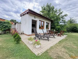Pronájem obchodního prostoru, Holubice, 22 m2