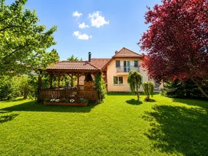 Prodej rodinného domu, Praha - Lysolaje, Nad Helmrovkou, 301 m2