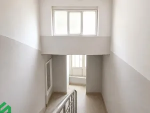 Pronájem bytu 1+kk, Praha - Libeň, Na Truhlářce, 30 m2