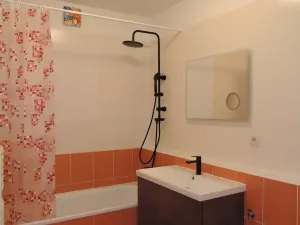 Pronájem bytu 3+kk, Praha - Vysočany, Kabešova, 82 m2